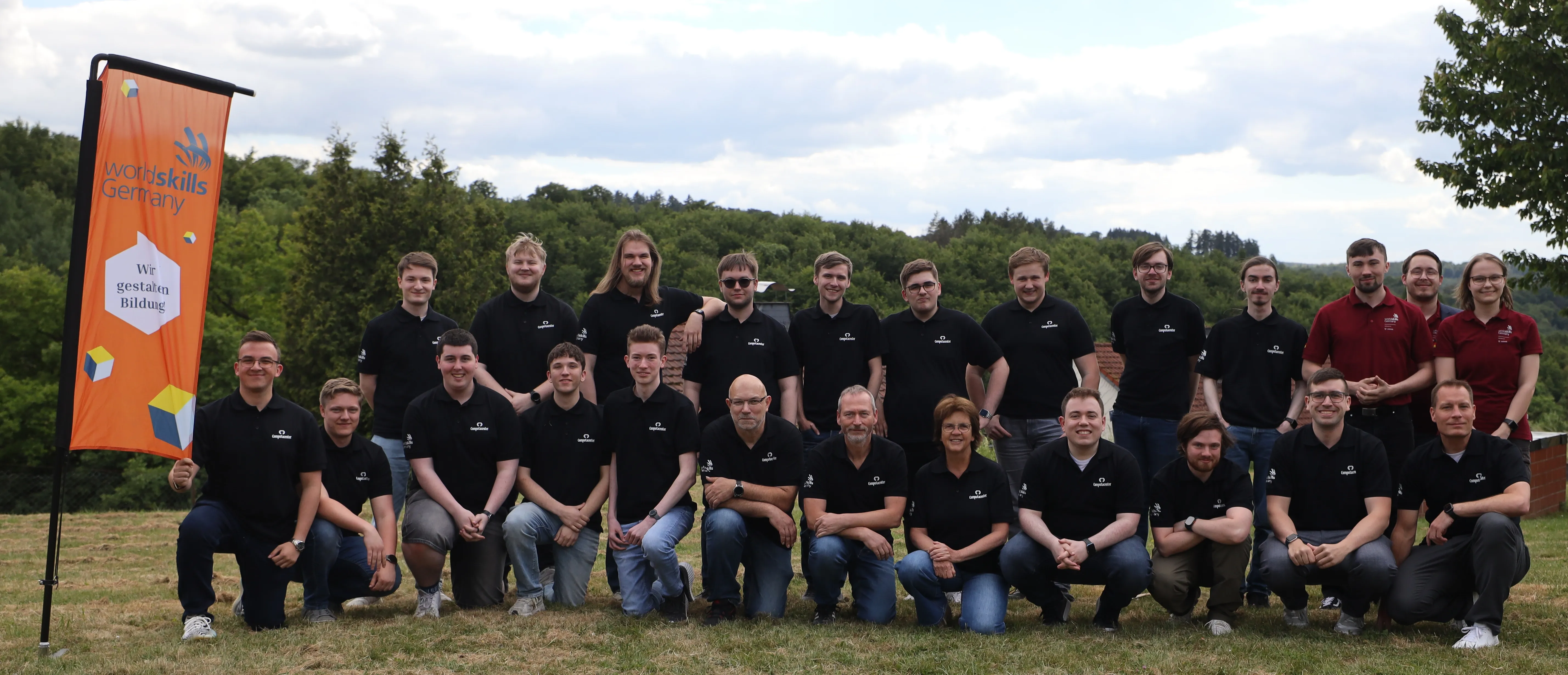 Gruppenfoto Deutsche Meisterschaft IT Network Systems Administration 2023